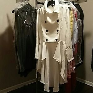 White double breast jacket/ black buttons